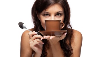 Paprasta gudrybė, ir kava puodelyje bus daug skanesnė