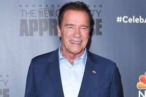 69-erių Holivudo veteranui Arnoldui Schwarzeneggeriui lūžo koja