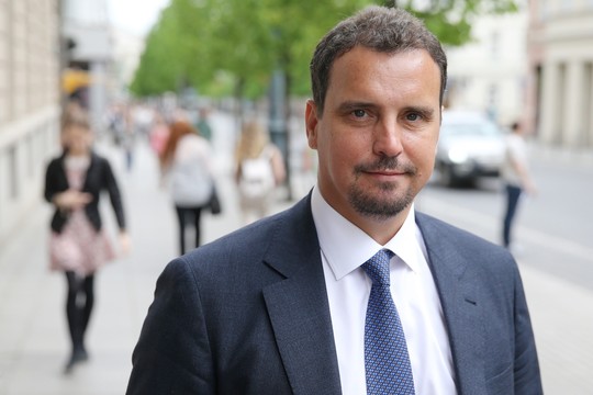 Aivaras Abromavičius: „Ukraina turėjo treptelėti koja ir pasakyti: „Užteks“