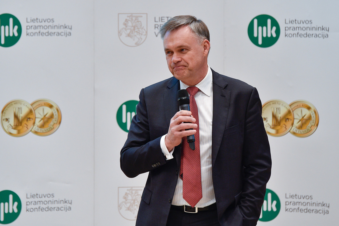 Robertas Dargis kratosi lobistų vardo