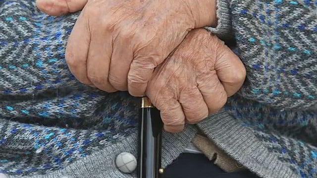 Seimas nutarė paankstinti apkarpytų pensijų kompensavimą