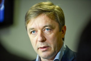 Ramūnas Karbauskis į mokyklas nori grąžinti karinį rengimą