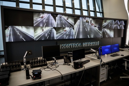 Turkijoje atidarytas unikalus tunelis automobiliams