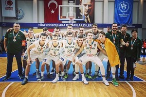 Netaikliai tritaškius svaidęs jaunimas iš Europos čempionato grįš su sidabru