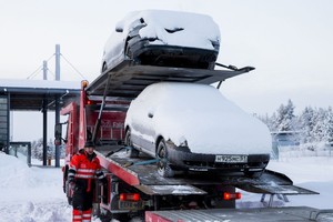 Rusija sukūrė gudrų planą: naujo reikalavimo vairuotojai negalės išpildyti