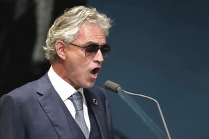 Gerbėjų įniršio sulaukęs tenoras Andrea Bocelli atsisakė pagerbti Donaldą Trumpą