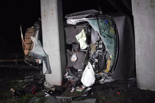 Skaudi avarija Molėtų rajone: apvirtus automobiliui žuvo latvė