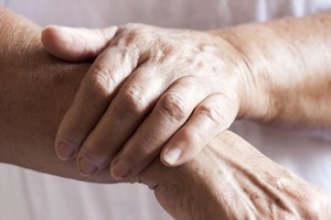 Jei dilgčioja galūnės, turėtumėte šį tą žinoti