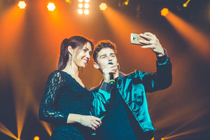 Donatas Montvydas per Kalėdas su gerbėjais siautė Panevėžyje