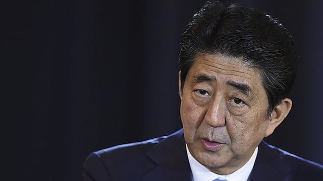 Shinzo Abe tapo pirmuoju Perl Harbore apsilankiusiu Japonijos premjeru
