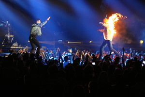 Donatas Montvydas per Kalėdas kaitino Alytaus merginų kraują