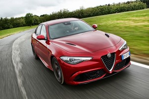 „Alfa Romeo Giulia“ sedanui – įspūdinga apdovanojimų kolekcija