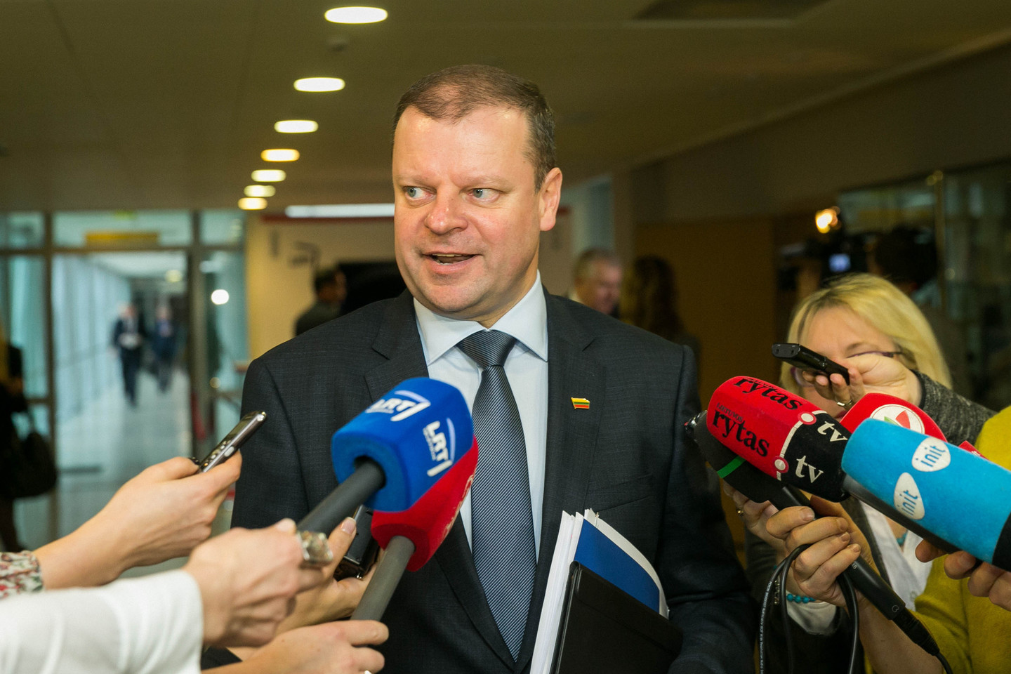STT Ministrų kabinetui pristatys visuomenės, verslininkų ir valstybės tarnautojų nuomonės tyrimą „Lietuvos korupcijos žemėlapis 2016“.