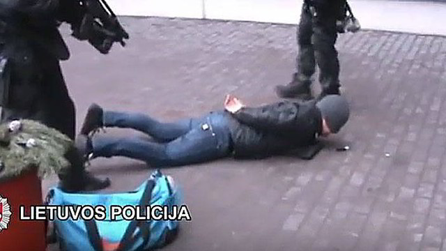 Vilniuje sulaikyti į žmones šaudę nusikaltėliai