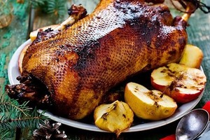 Kalėdoms – žąsis arba antis: du šventiški receptai