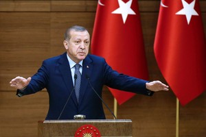 Kerštą teroristams žadantis prezidentas pats kasa duobę Turkijai