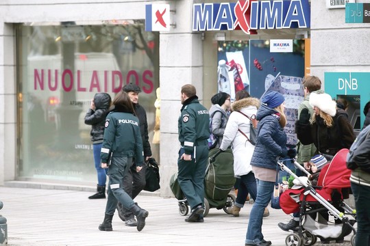 Parduotuvė naujus metus pradėjo be valkatų dvoko