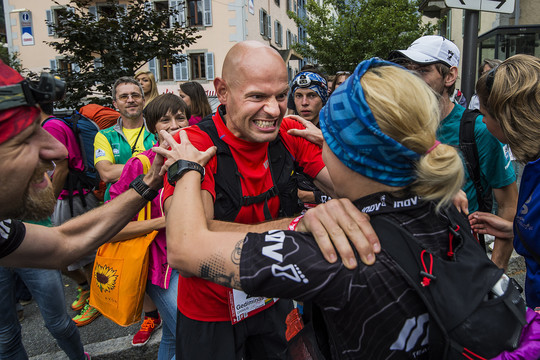 Gediminas Grinius metus pasitiko įspūdinga pergale 162 km kalnų bėgime Honkonge