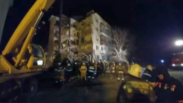 Kazachstane sugriuvo dalis namo. Žuvo 9 žmonės