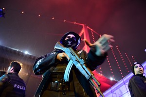 Teroras Stambule: kovos su terorizmu policija sulaikė aštuonis žmones