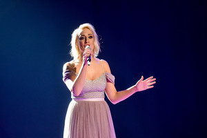 „Eurovizijos“ aistros užvirė: pirmosios atrankos metu – problemos Augustei Vedrickaitei