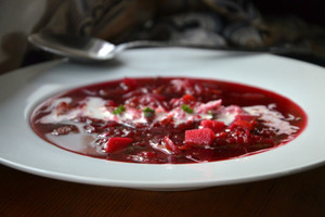 Obuolinė burokėlių sriuba: žiemišką dieną – malonė akiai ir pilvui