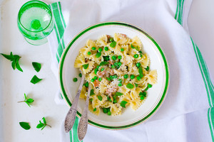 Makaronai su tunu ir žirneliais: lengva vakarienė vos per 10 minučių