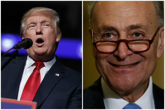 Donaldas Trumpas dūrė demokratų lyderiui: išvadino juokdariu