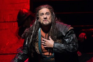 Stulbinama: legendinis Placido Domingo „Nabuke“ ropoja keturiomis