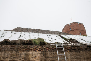 Griūvantį Gedimino kalną gali išgelbėti viena paprasta idėja
