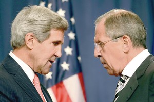 Diplomatiniuose karuose Rusija ryžtasi bet kam: kenčia ir lietuviai