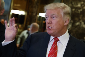 Vidurio ir Rytų europiečiai ragina D.Trumpą nenuolaidžiauti Rusijai