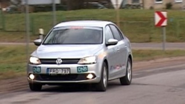 „Metų automobilis 2012“: atsinaujinusi, komfortiška ir ekonomiška „Jetta“