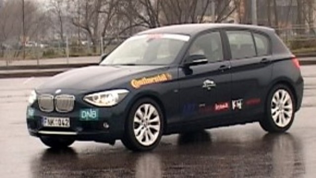 „Metų automobilis 2012“: sportiškas ir agresyvesnis „BMW 118i“