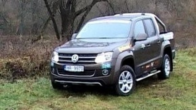 „Metų automobilis 2012“: galingas ir užburiantis „Volkswagen Amarok“