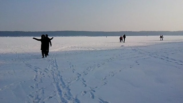 Žiūrovo video: „Balta balta kur dairais...“