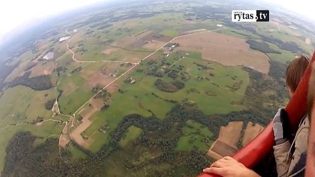 „Teritorija“: Lietuvoje atlikti ekstremalūs šuoliai iš karšto oro baliono (II)