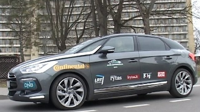 „Metų automobilis 2013“: Prancūzijos prezidento širdį pervėręs „Citroen DS5“