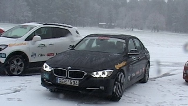 „Metų automobilis 2013“: galingas ir pasakiškai taupus BMW 320i