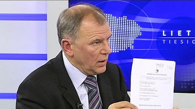 V. Andriukaitis ketina drausti medikams tuo pat metu dirbti valstybinėje ir privačioje gydymo įstaigoje (I)