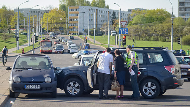 Patarimai: kaip elgtis, jeigu patekote į avariją