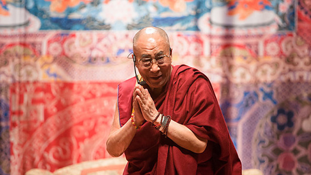 Dalai Lamos paskaita „Kelias į taiką ir laimę globalioje visuomenėje“ (2 dalis)