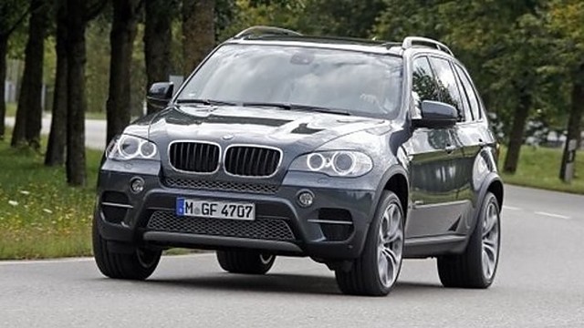 BMW X5 bandymas: kaip rieda 300 tūkst. litų?