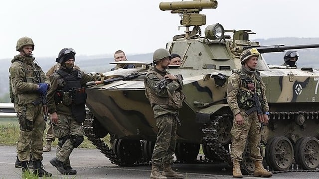 Rytų Ukrainoje tęsiasi mūšiai, susigrąžinta Kramatorsko kontrolė