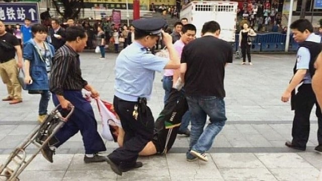 Geležinkelio stotyje Kinijoje subadyti 6 žmonės