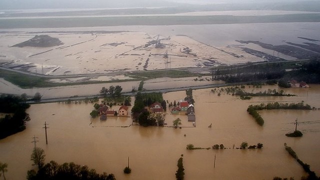 Potvynis Balkanuose: 3 mėnesių kritulių kiekis per 3 dienas
