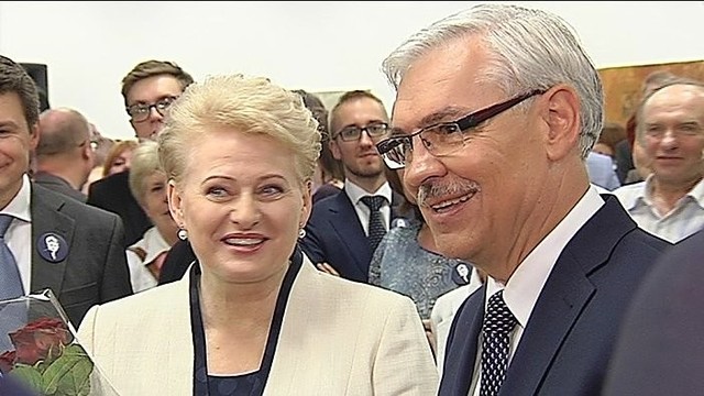 Z.Balčytis pasveikino D.Grybauskaitę su pergale