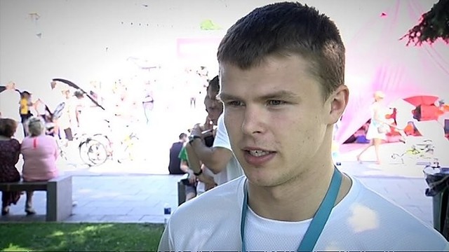 Lietuvis studentas iš Anglijos bėgdamas renka lėšas vaikams