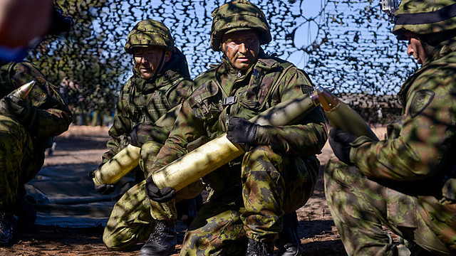 Lietuvos kariuomenė kitąmet didins gynybinius pajėgumus