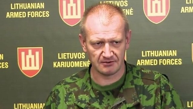 Išbandymas Lietuvos keliams: trečiadienį judės karinė technika
